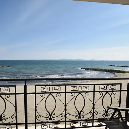 първа линия Apartment Pomorie