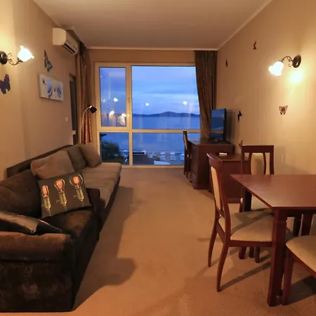 първа линия Apartamento Pomorie