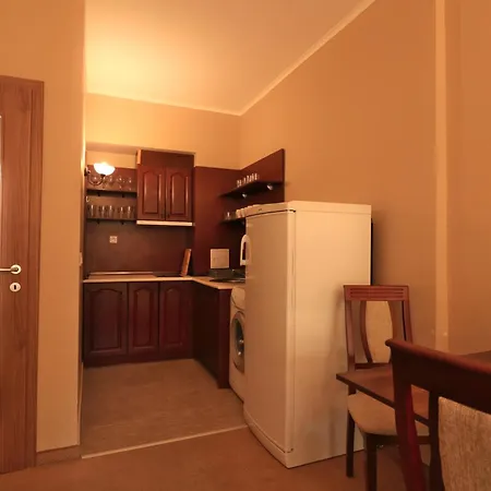 първа линия Pomorie