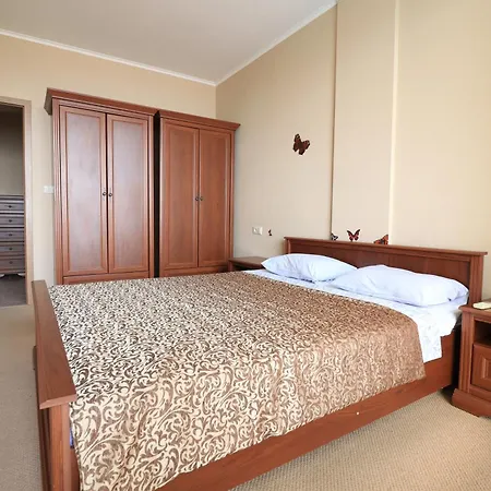 първа линия Apartamento *