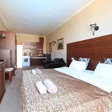 Apartment първа линия *